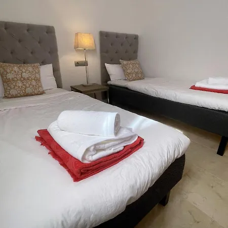 Hacienda Del Senorio De Cifuentes * Estepona